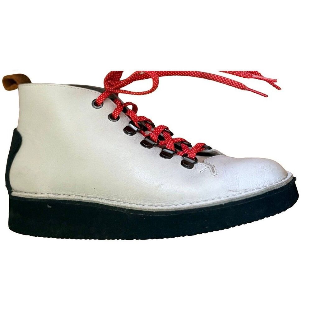 Clarks Originals Nala Hike Womens 6 White Leather Vibram Boots